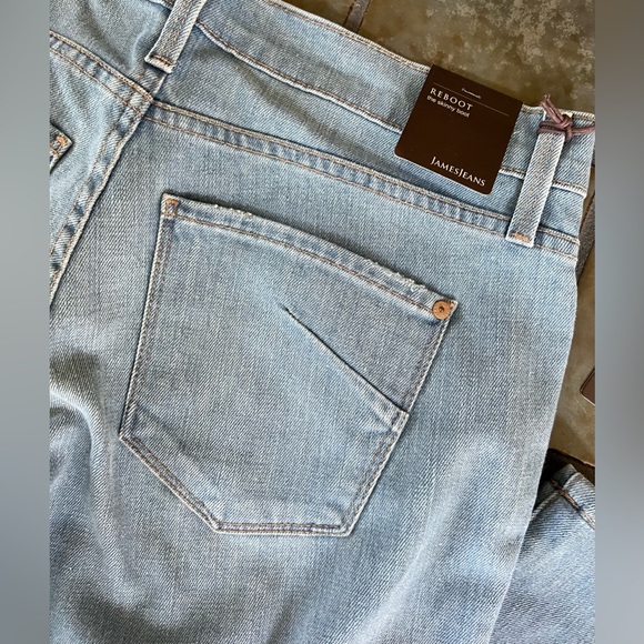 James Jeans Reboot Tiffany Jeans size 32 - (NWT) - Picture 1 of 10